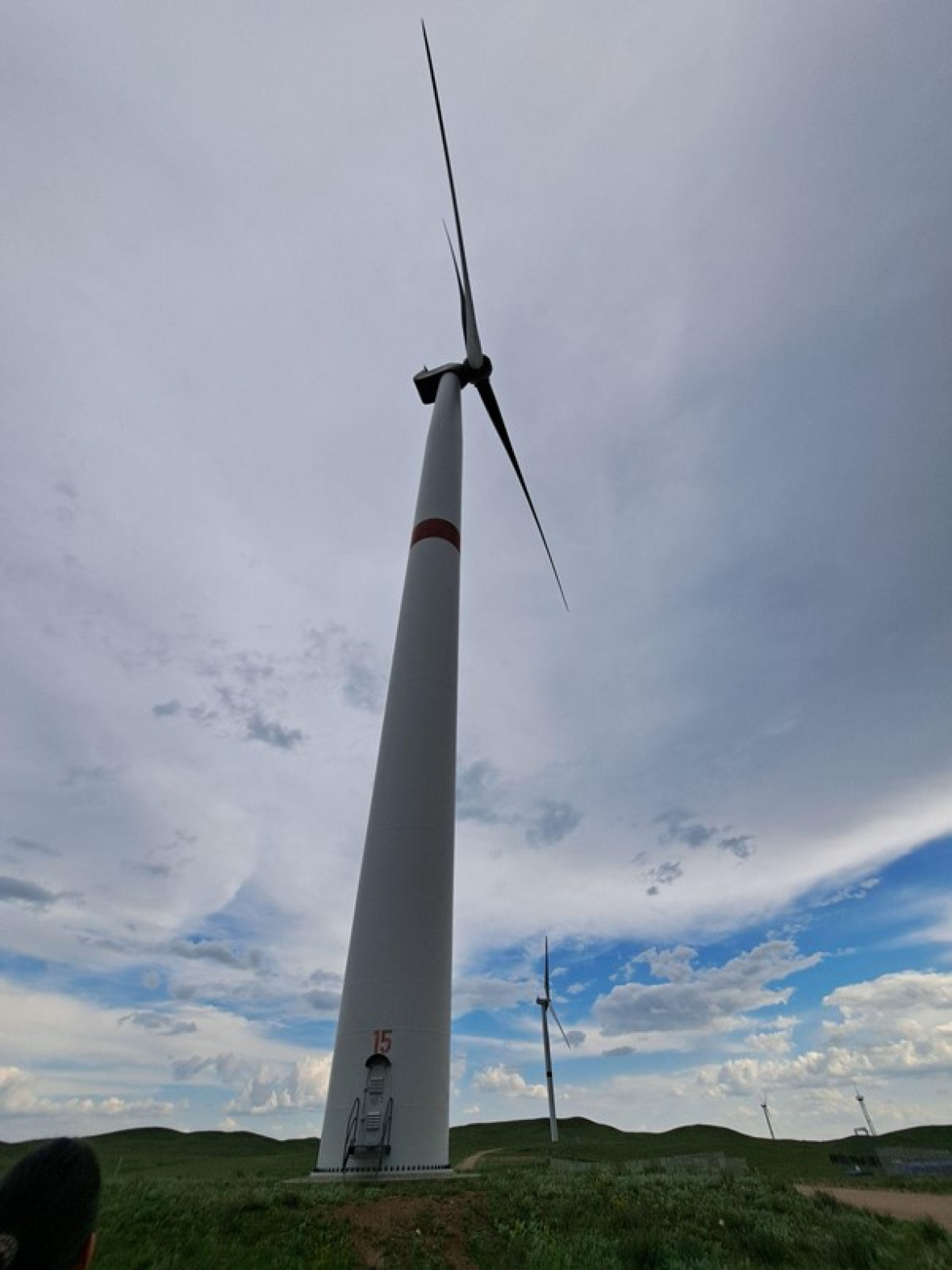 Fuhrländer-Windturbinen im First Wind Power Station(45 MW) in der Region Akmola, Kasachstan.